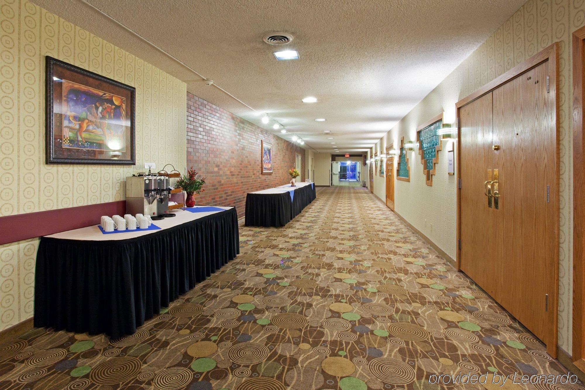Hotel - Convention Center By Ihg Cody